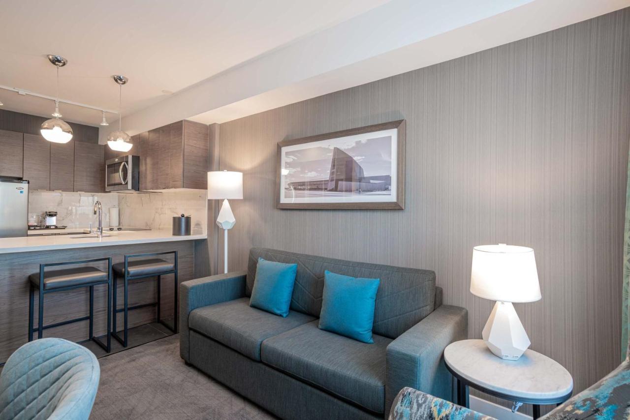 Sandman Signature Ottawa Airport Hotel 外观 照片